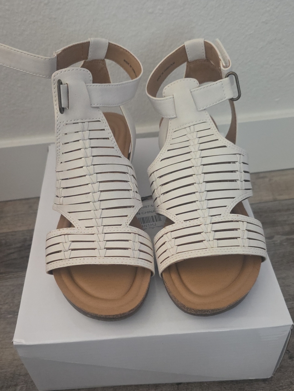 Earth White Woven T-Strap Sandals